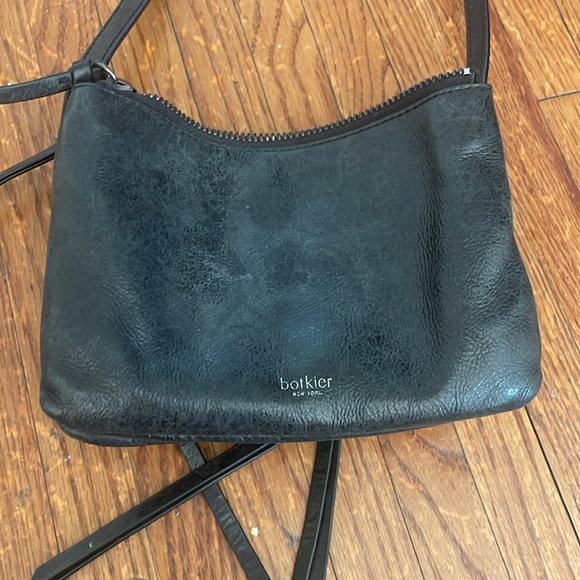 Botkier leather cross body bag with authentication tag - Picture 11 of 12